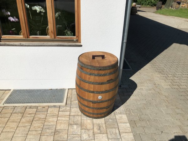 Holzfass 300 Liter abgeschliffen, öl, Wasserfass